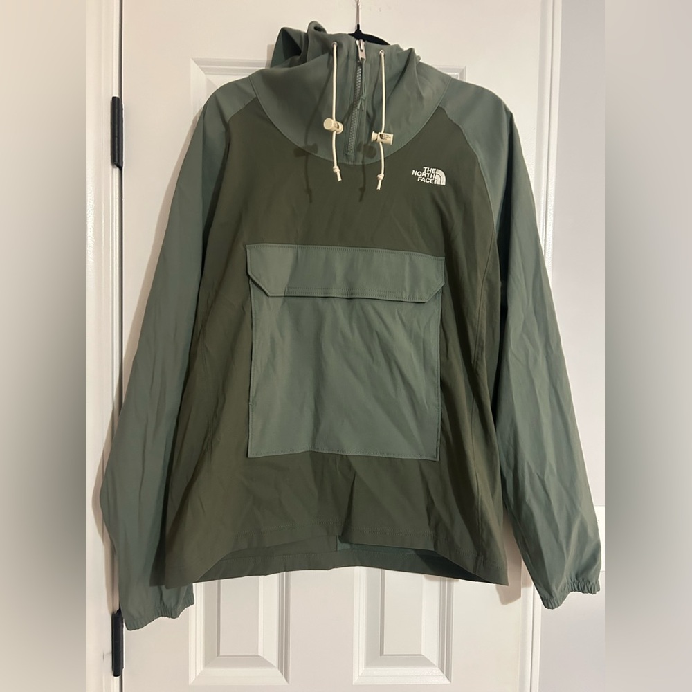 The North Face Green Windbreaker Lightweight Outdoor Jacket